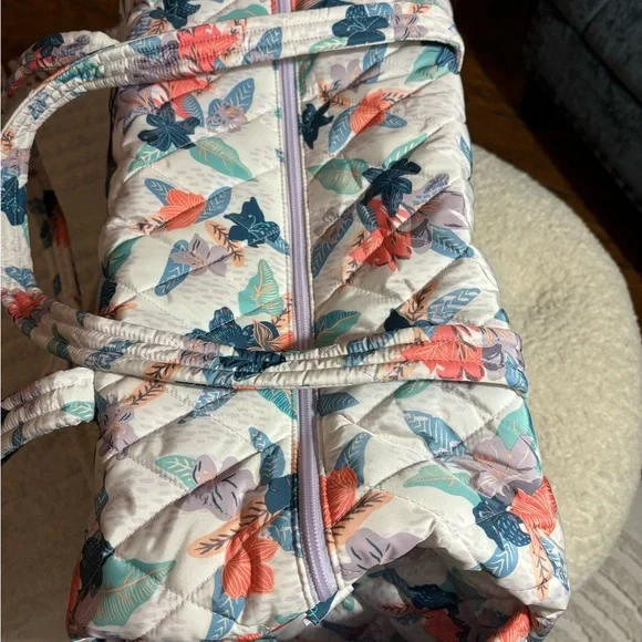 Vera Bradley Botanical Print Travel Bag - Cream and Blue - Picture 4 of 7